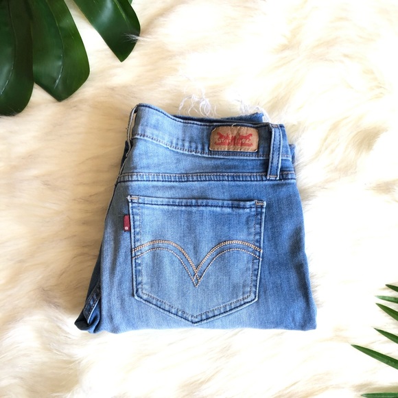 Levi's Denim - Levi’s Straight leg raw hem jeans